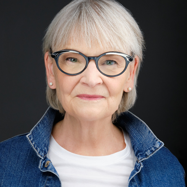 Headshot of Mary Pitt