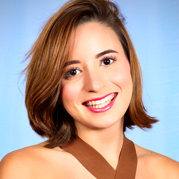 Annick Robledo headshot