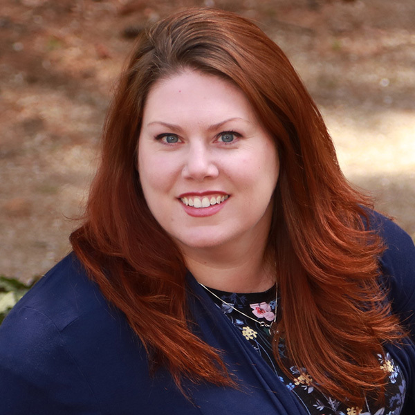 Headshot of Jennifer Wonnacot